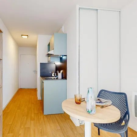 Apart-hotel Sweetly I-art - Bordeaux Sud 3*